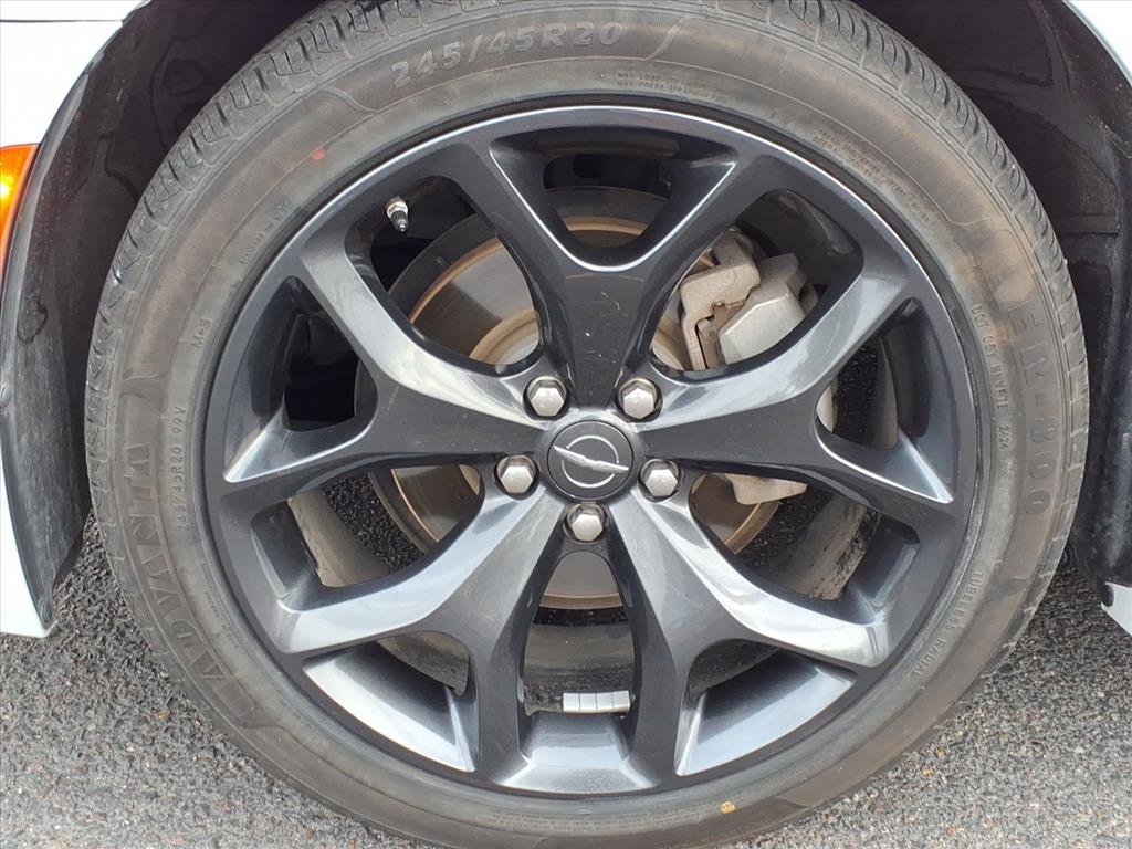 Used 2023 Chrysler 300 S image 8