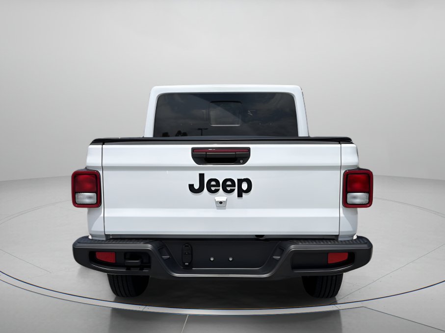 Used 2025 Jeep Gladiator Sport AWD/4WD image 4