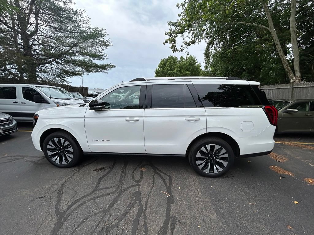 Certified 2025 Ford Expedition Platinum w/ Driver's Package AWD/4WD image 4