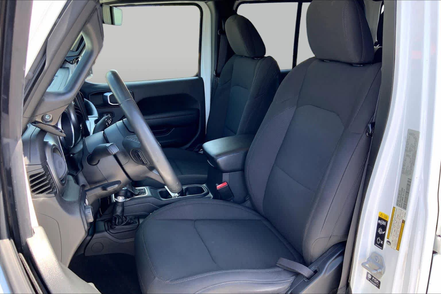 Used 2023 Jeep Gladiator Sport AWD/4WD image 8