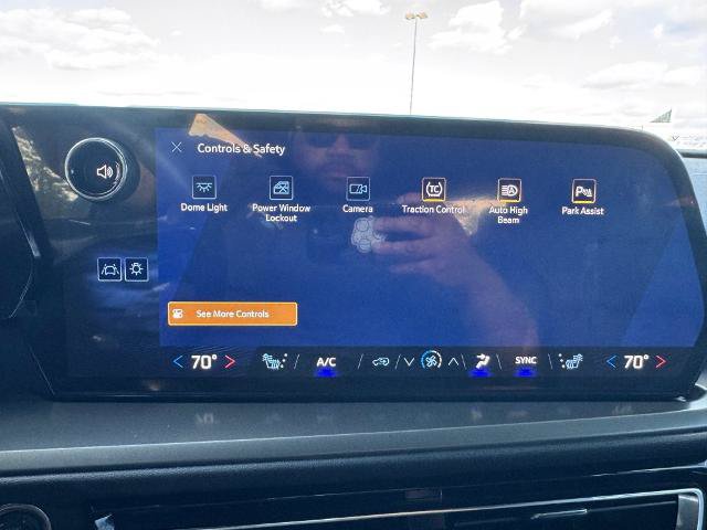 Used 2026 Chevrolet Traverse LT w/ LPO, Floor Liner Package FWD image 27