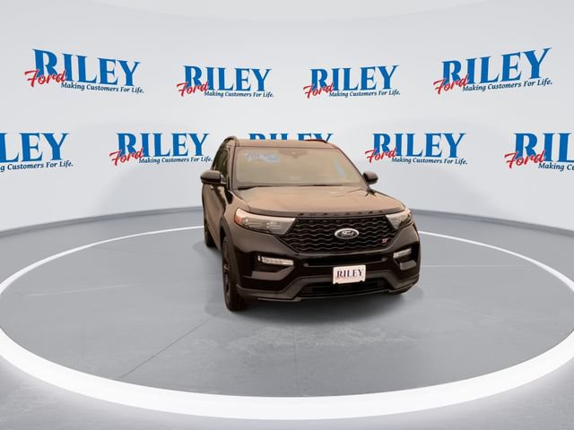 Certified 2023 Ford Explorer ST w/ Equipment Group 401A AWD/4WD image 2