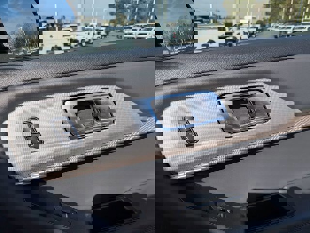 Certified 2025 Ford Explorer Active w/ Active Comfort Package image 33