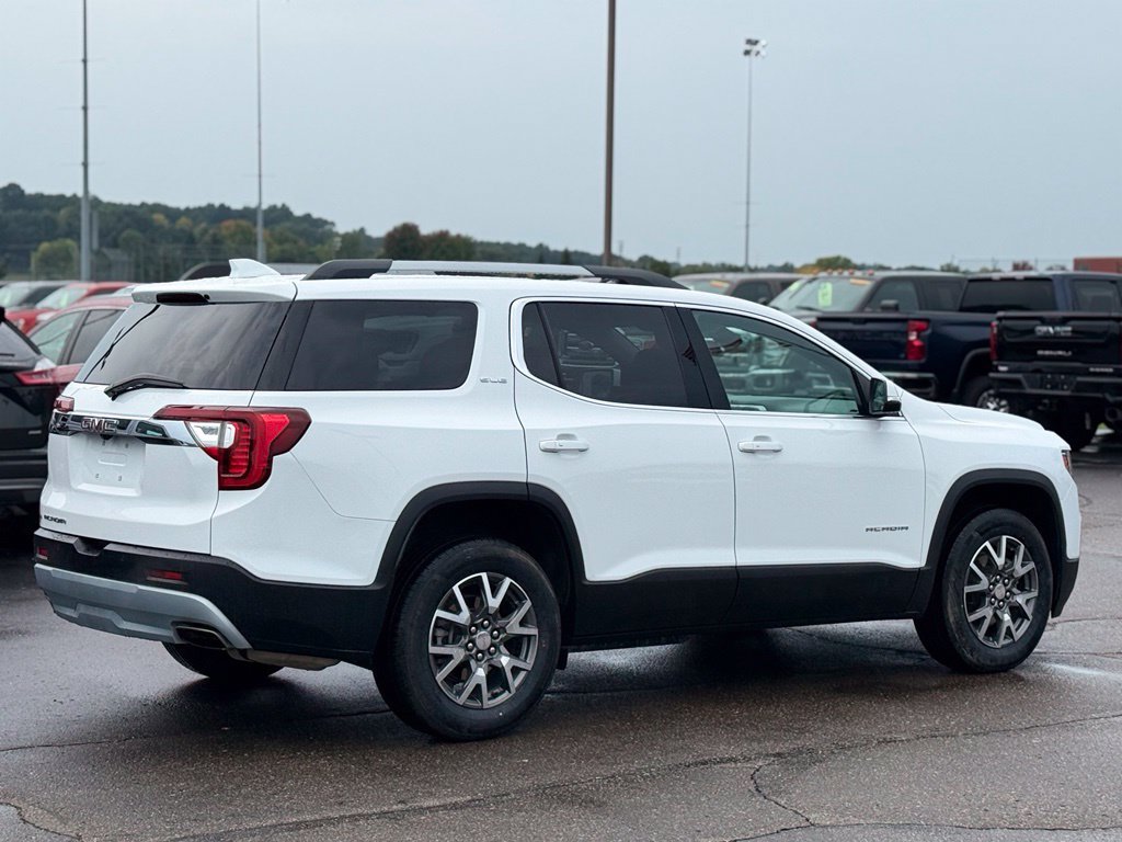 Used 2022 GMC Acadia SLE w/ Driver Convenience Package FWD image 32