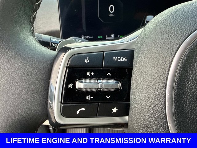 Used 2025 Kia Sorento SX Prestige AWD/4WD image 32