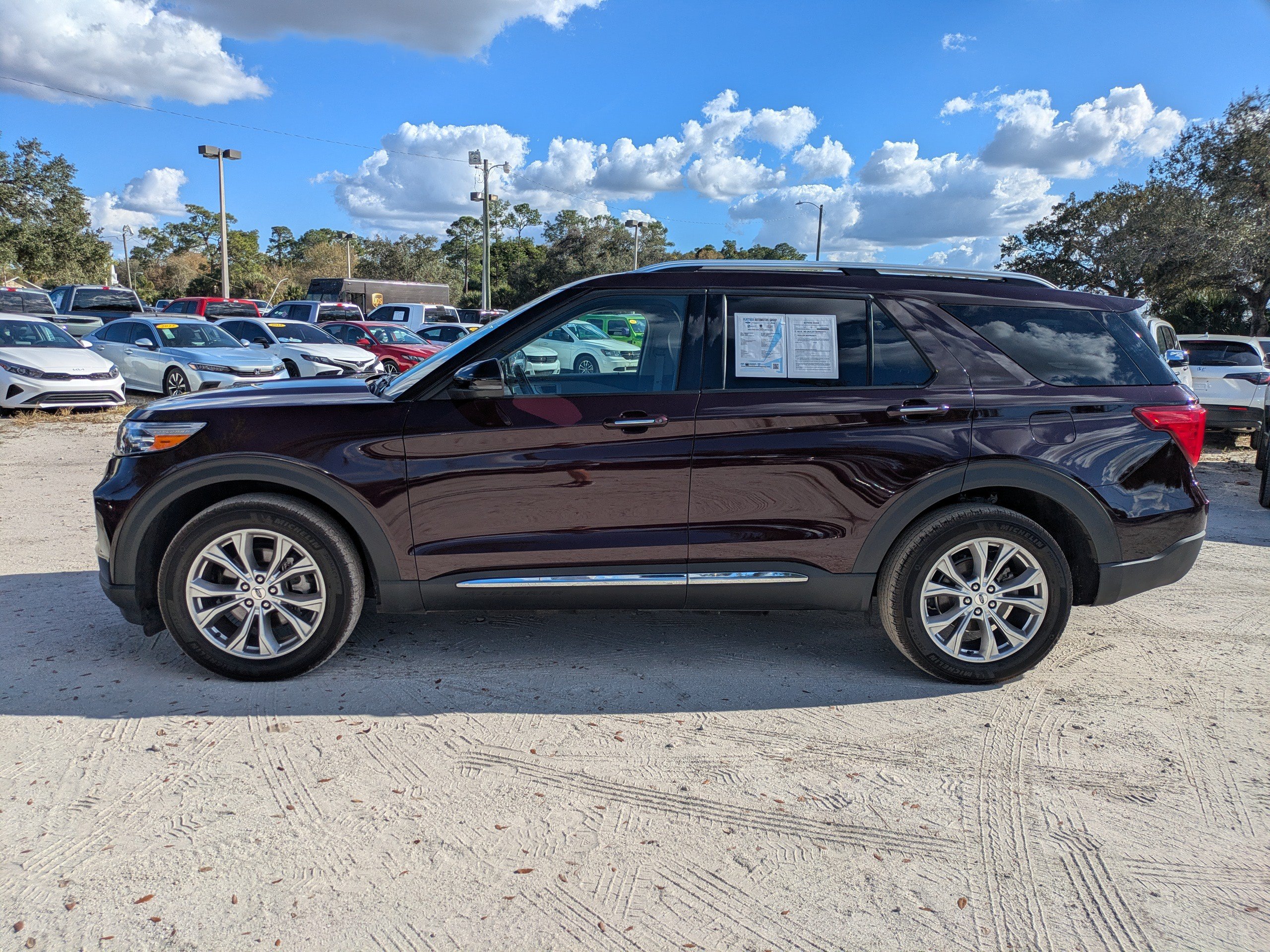 Certified 2023 Ford Explorer Limited w/ Limited Technology Package AWD/4WD image 6