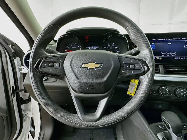 Used 2024 Chevrolet Trax LS w/ LS Convenience Package FWD image 14
