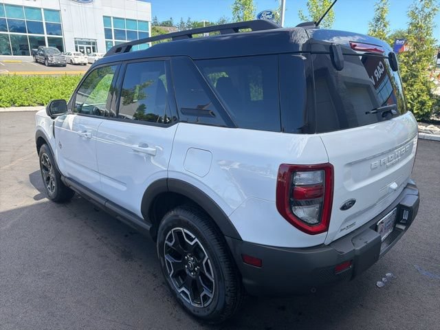 Certified 2025 Ford Bronco Sport Outer Banks w/ Outer Banks Tech Package+ AWD/4WD image 4