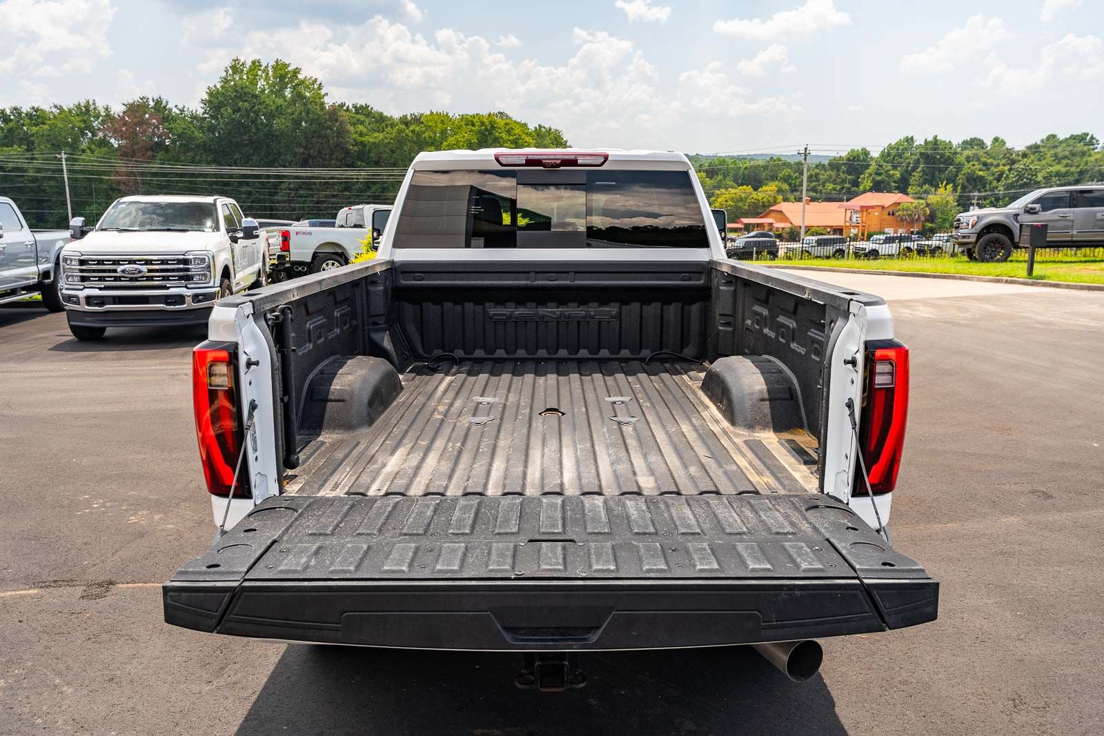 Used 2024 GMC Sierra 2500 Denali Ultimate w/ Max Trailering Package AWD/4WD image 16