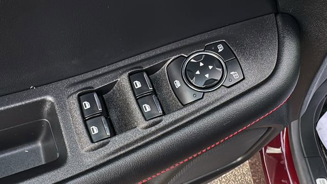 Certified 2023 Ford Edge ST-Line image 11