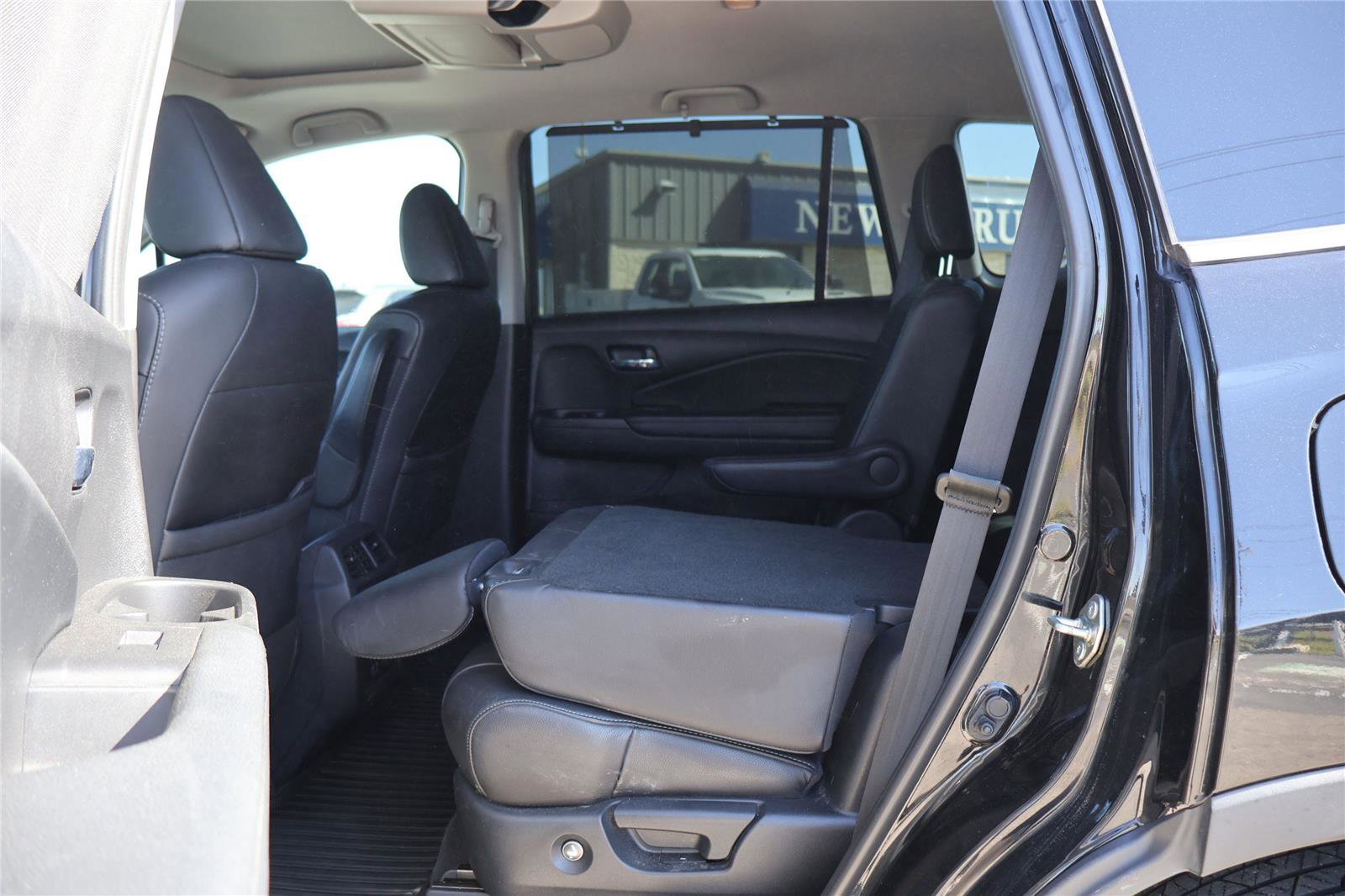 Used 2020 Honda Pilot Touring image 34