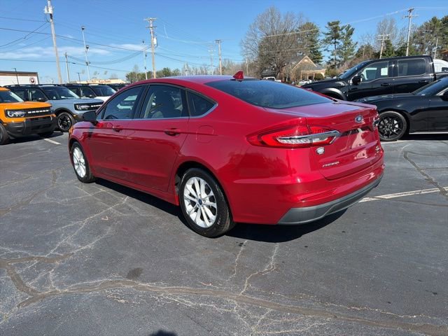 Certified 2020 Ford Fusion SE image 3