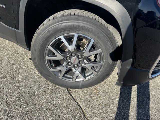 Used 2023 GMC Acadia SLT image 37