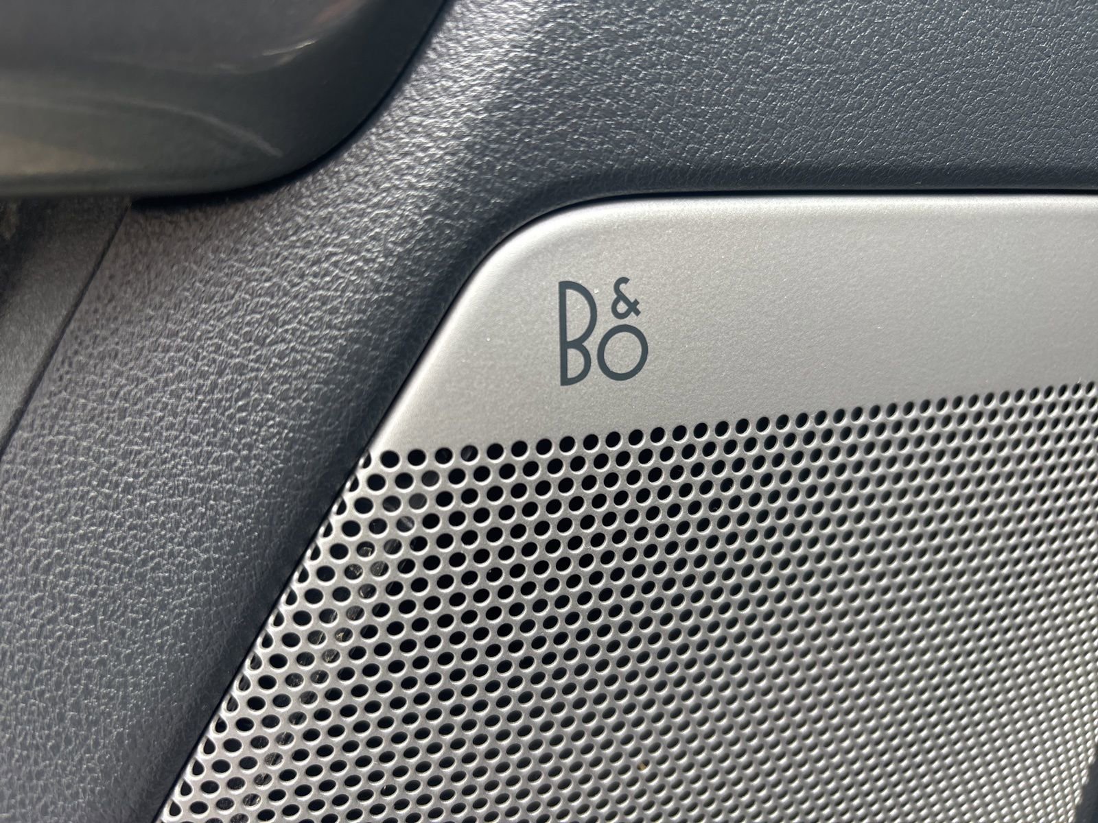 Certified 2023 Ford F150 Lariat w/ Equipment Group 502A High image 46