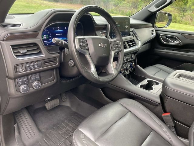 Used 2023 Chevrolet Tahoe Z71 w/ Luxury Package AWD/4WD image 24