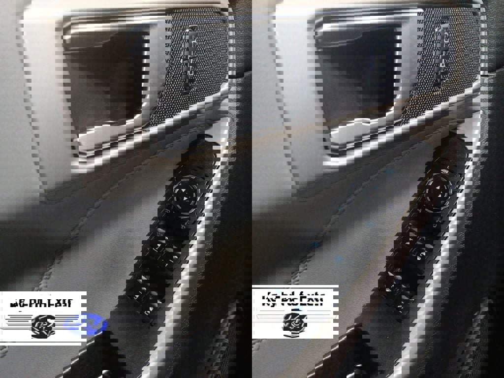 Certified 2023 Ford Explorer XLT w/ Equipment Group 202A image 19