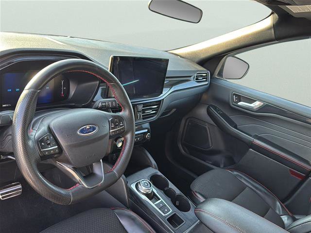 Certified 2024 Ford Escape ST-Line w/ Tech Pack #1 AWD/4WD image 8