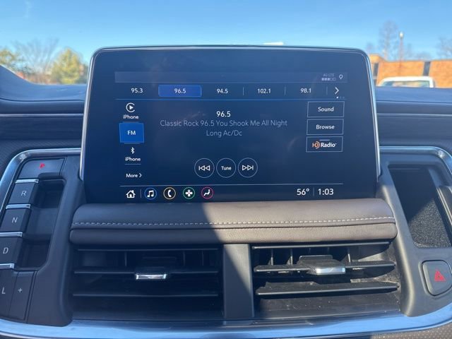 Used 2021 GMC Yukon SLT w/ SLT Premium Package image 17