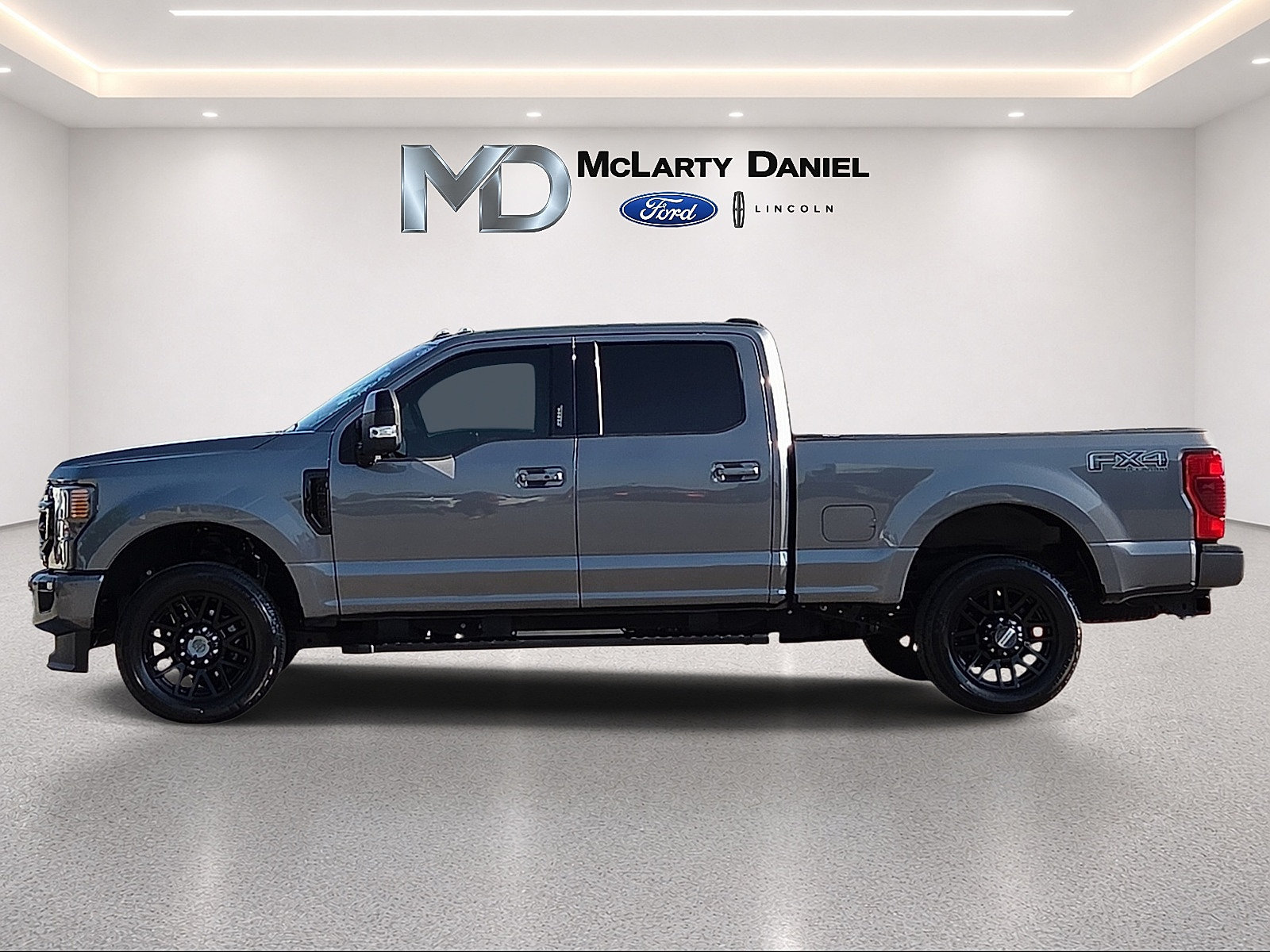 Certified 2022 Ford F250 Lariat w/ Lariat Ultimate Package AWD/4WD image 3