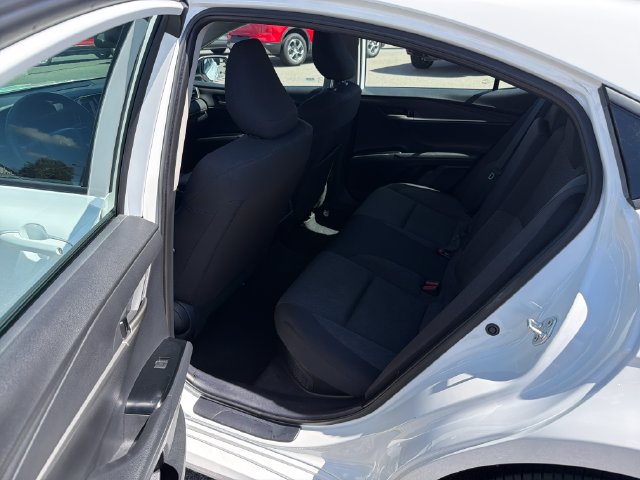 Used 2025 Toyota Camry LE FWD image 22