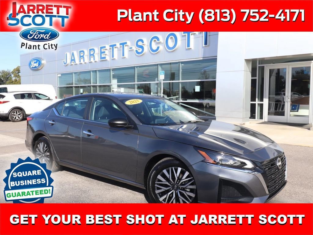 Used 2025 Nissan Altima 2.5 SV image 7