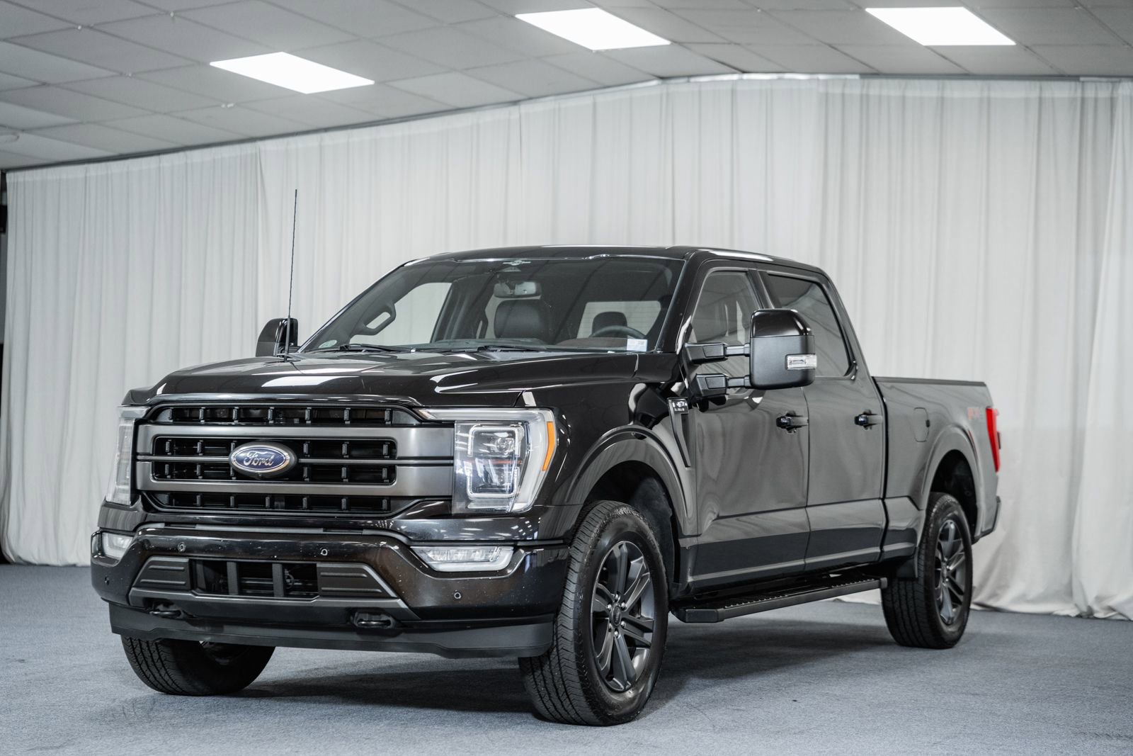 Certified 2023 Ford F150 Lariat w/ Equipment Group 502A High image 3