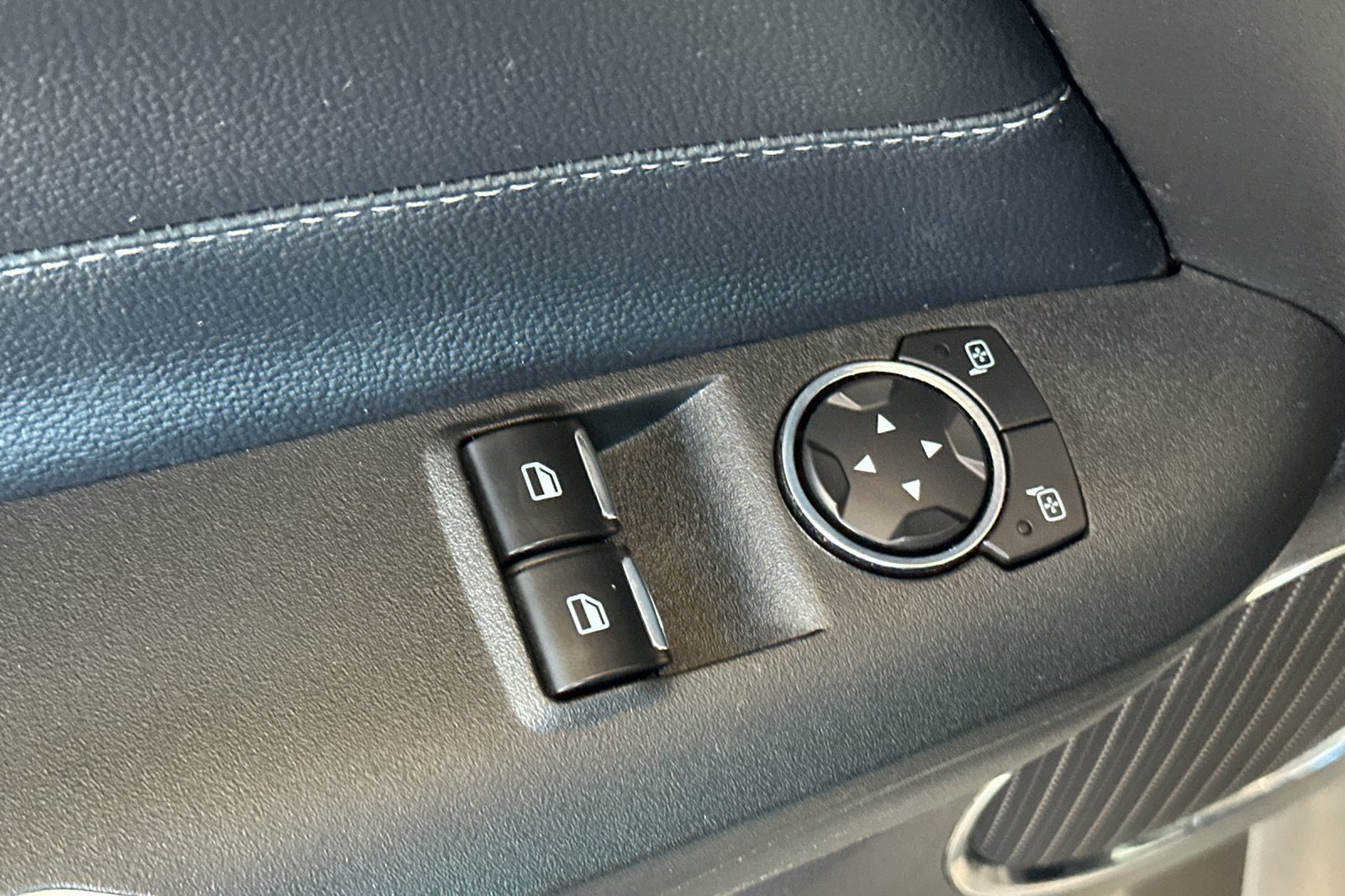 Certified 2020 Ford Mustang GT Premium RWD image 11