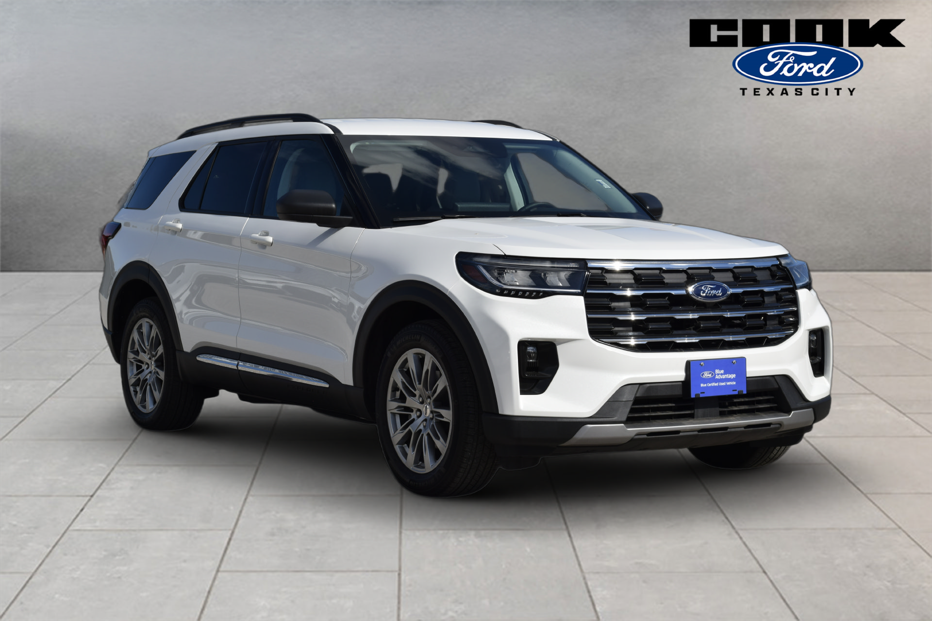 Certified 2025 Ford Explorer Active w/ Active Comfort Package AWD/4WD image 2