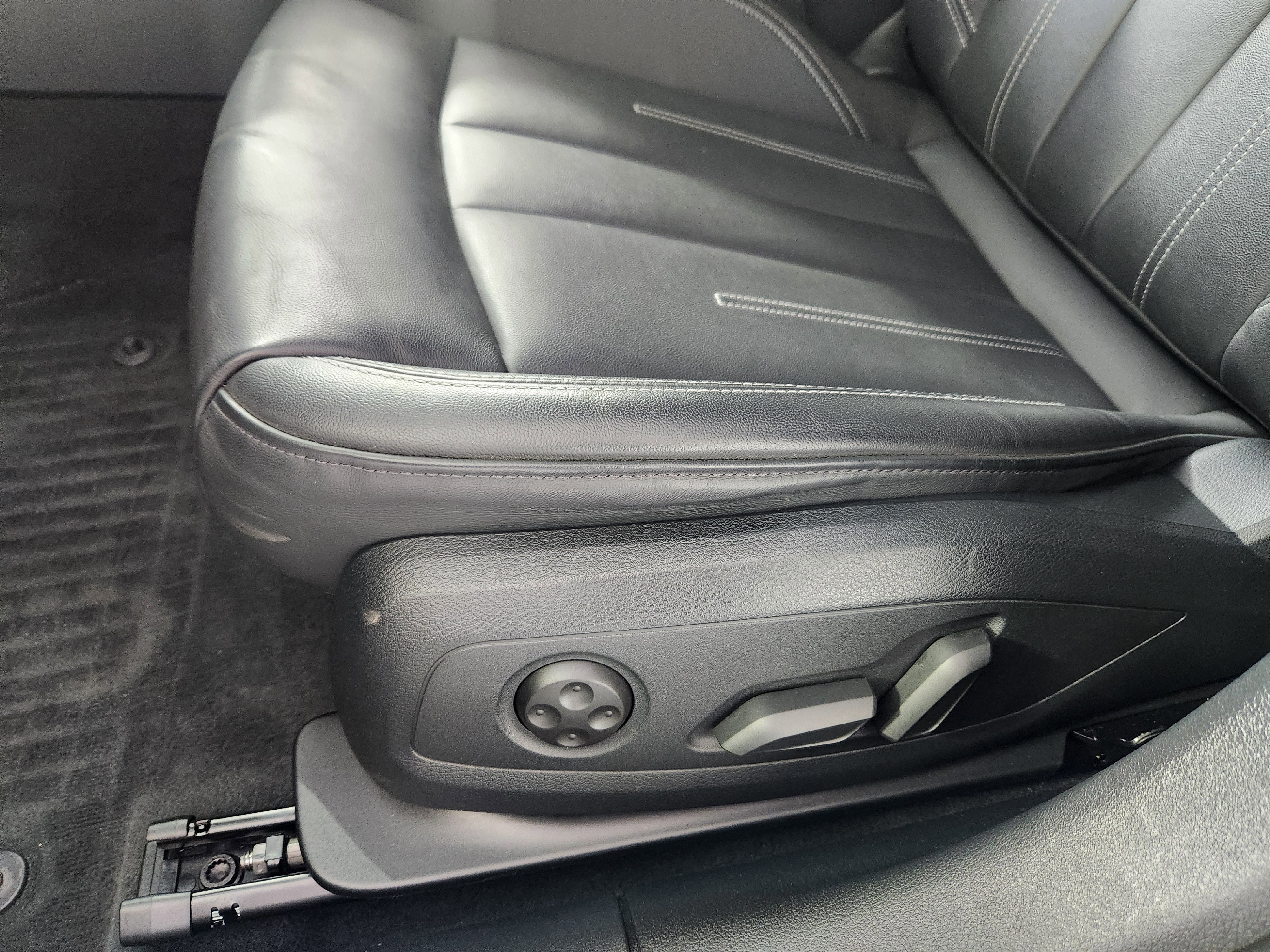 Used 2022 Audi A5 2.0T Premium Plus w/ Premium Plus image 13