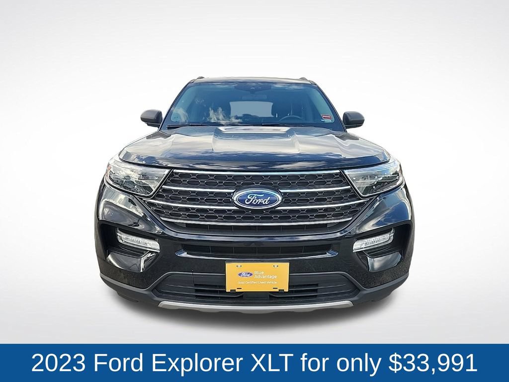 Certified 2023 Ford Explorer XLT w/ Equipment Group 202A AWD/4WD image 2