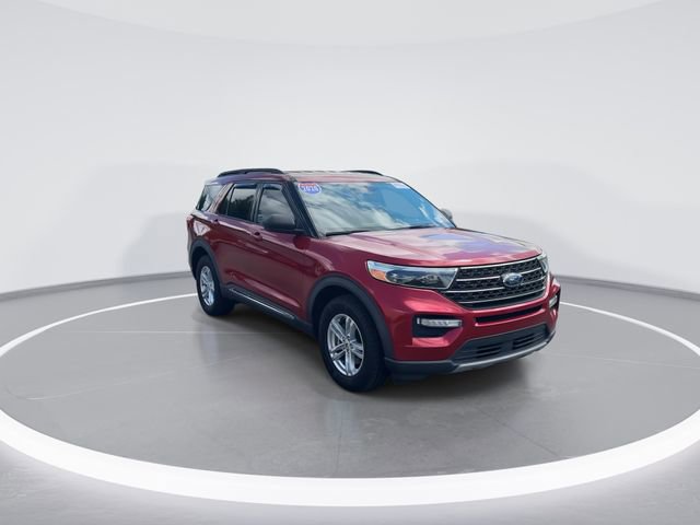 Certified 2020 Ford Explorer XLT w/ Equipment Group 202A AWD/4WD image 1