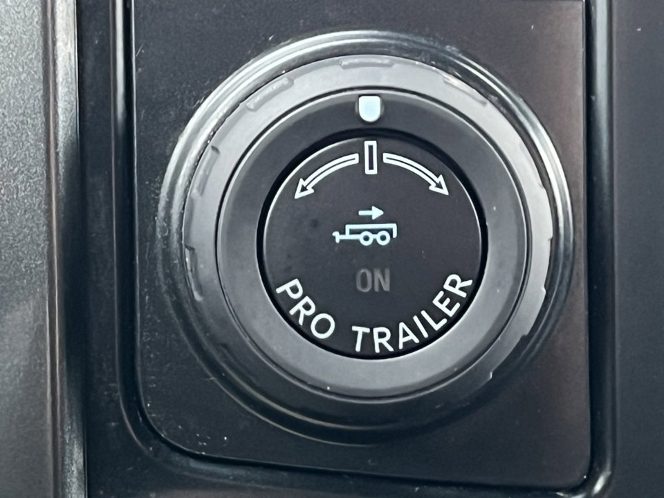 Certified 2022 Ford F150 XLT w/ Equipment Group 302A High image 36