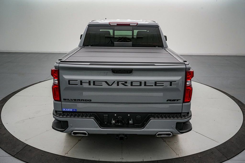 Used 2024 Chevrolet Silverado 1500 RST w/ Convenience Package II image 4