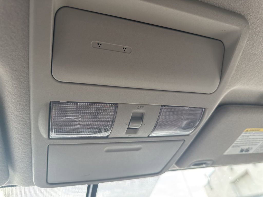 Used 2021 Nissan Frontier SV image 22