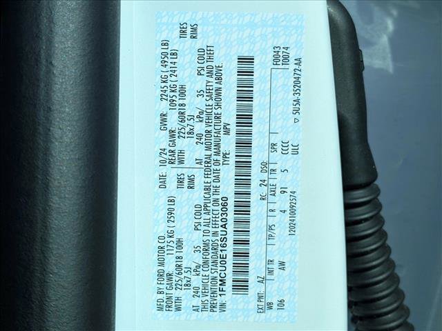 Certified 2025 Ford Escape SE w/ PHEV Premium Package FWD image 23