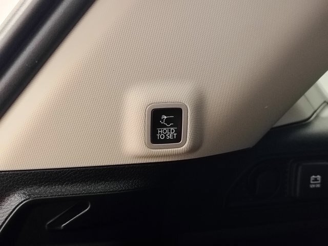 Used 2023 Jeep Grand Cherokee Limited AWD/4WD image 18