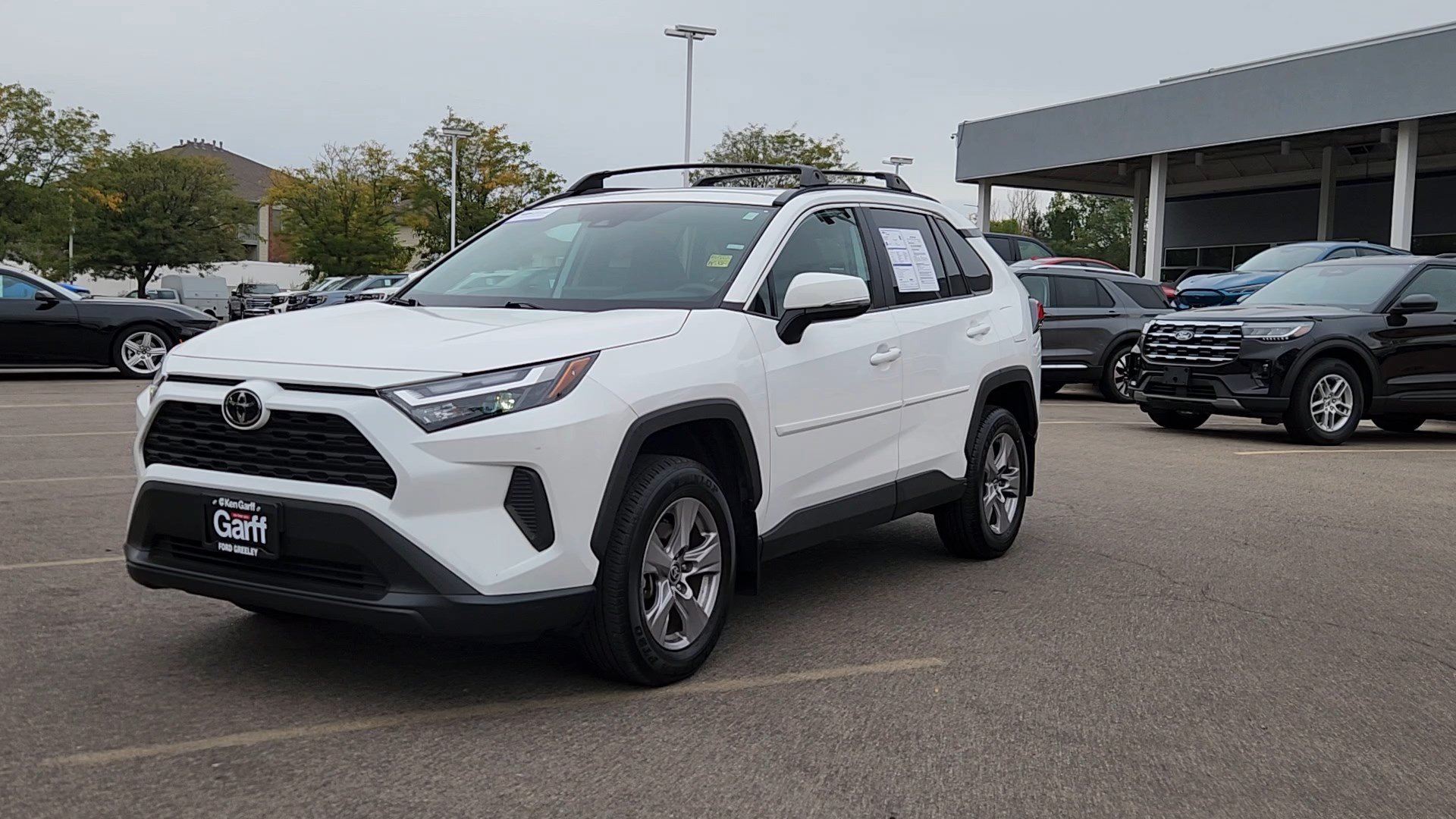 Used 2025 Toyota RAV4 XLE w/ Convenience Package AWD/4WD image 3