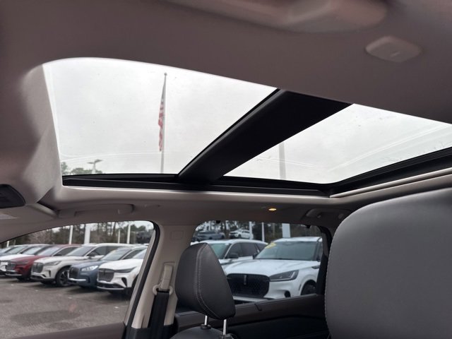 Used 2022 Nissan Rogue Platinum w/ Head-Up Display Package image 9