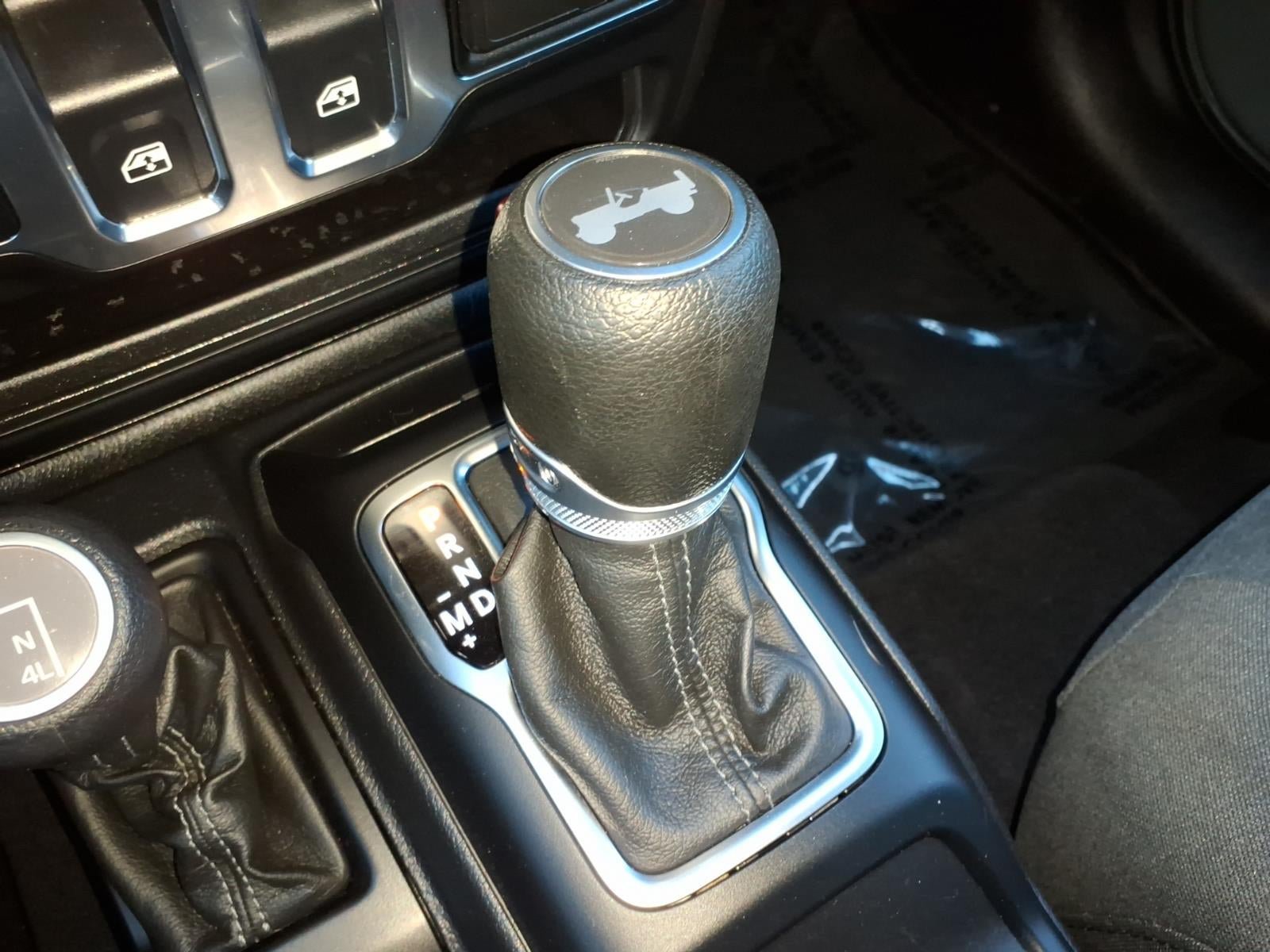 Used 2024 Jeep Wrangler Sport AWD/4WD image 24