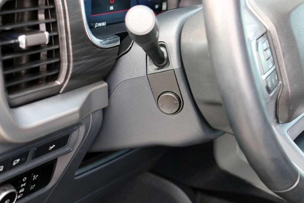 Certified 2024 Ford F150 Lariat w/ FX4 Off-Road Package image 17