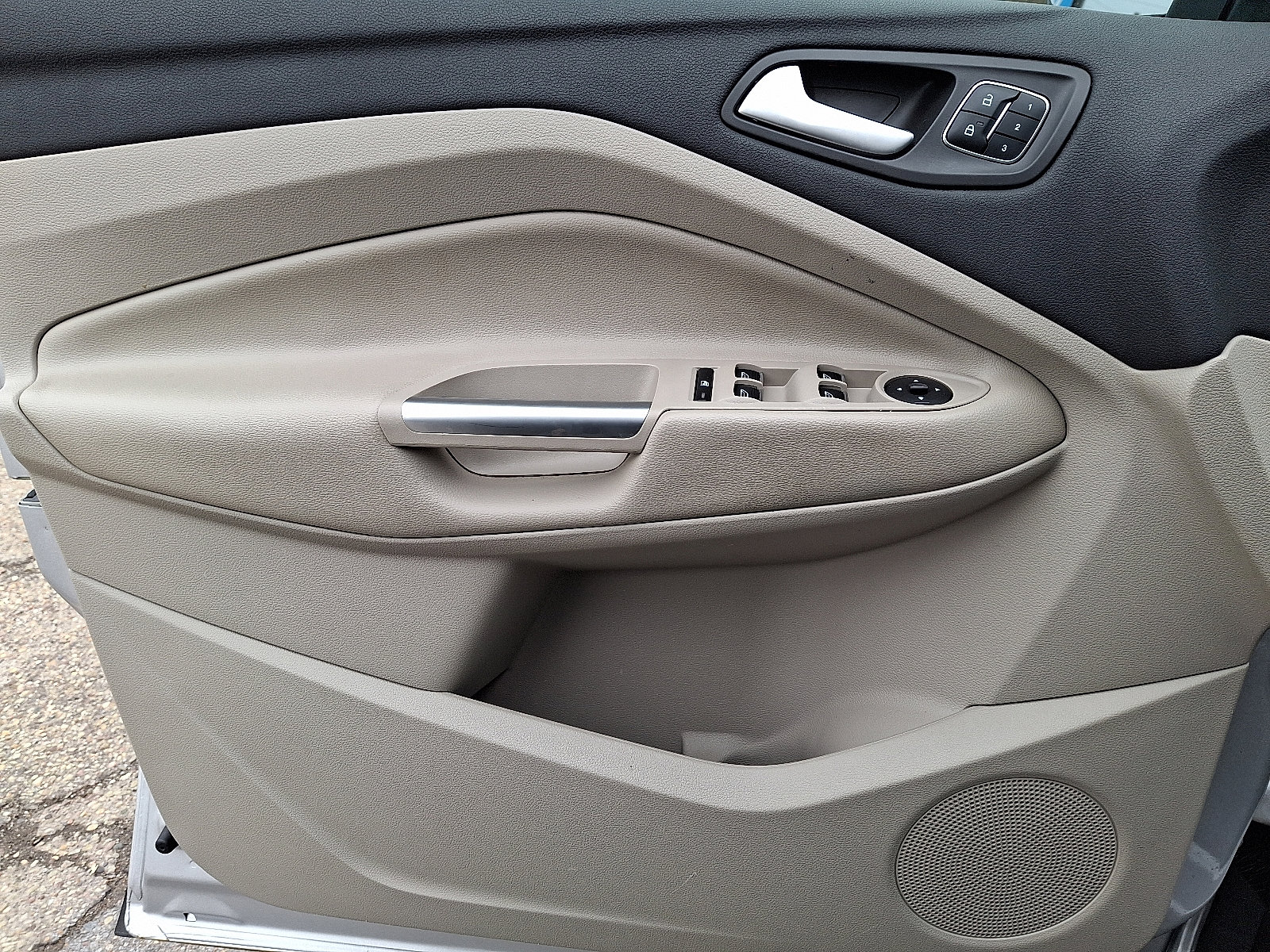 Certified 2017 Ford Escape Titanium image 12