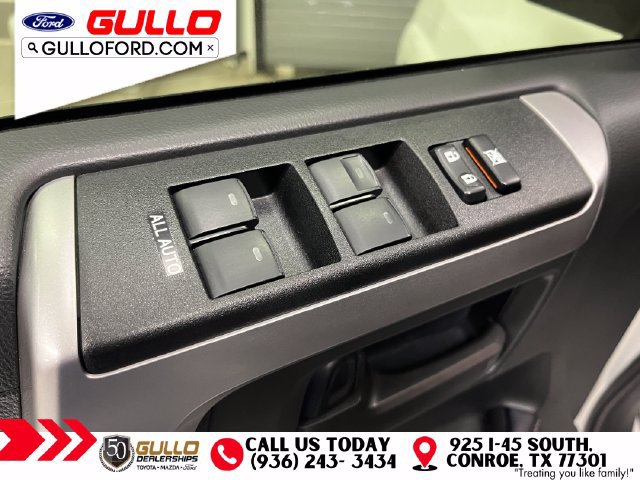Used 2022 Toyota 4Runner SR5 Premium w/ Moonroof Package AWD/4WD image 22