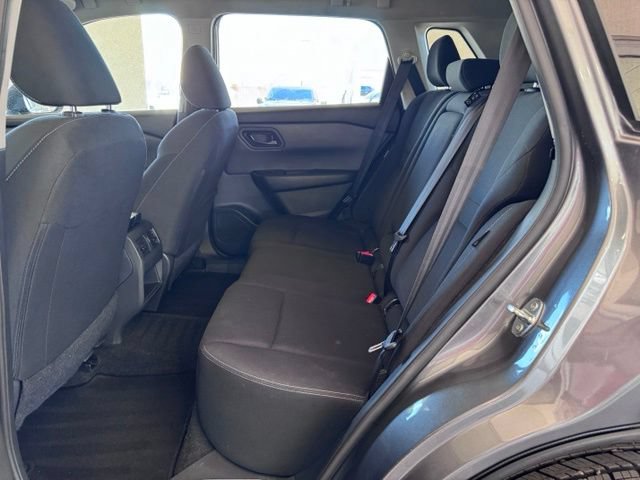 Used 2024 Nissan Rogue S FWD image 11