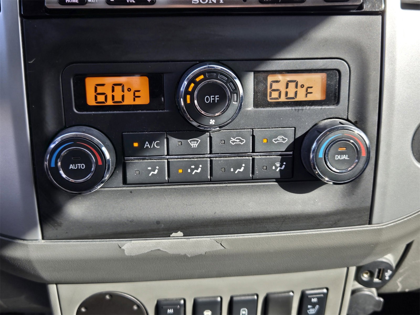 Used 2020 Nissan Frontier SV w/ Midnight Edition Floor Mats image 17