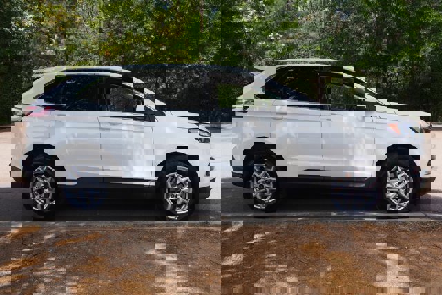 Certified 2024 Ford Edge SEL w/ Convenience Package image 6