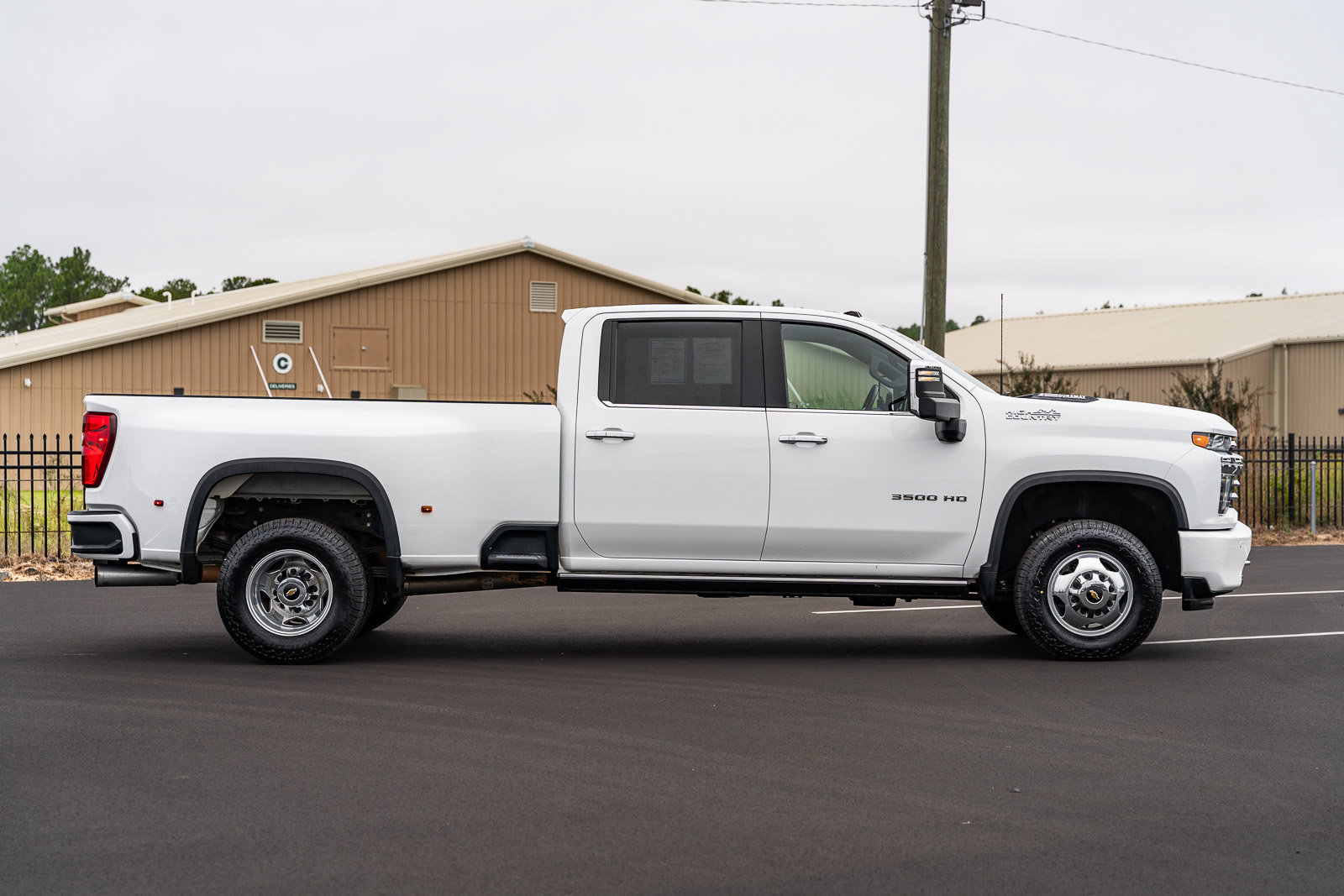 Used 2021 Chevrolet Silverado 3500 High Country AWD/4WD image 8