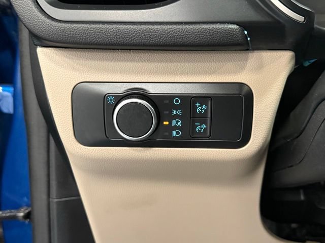 Certified 2022 Ford Escape SE w/ Cold Weather Package AWD/4WD image 15