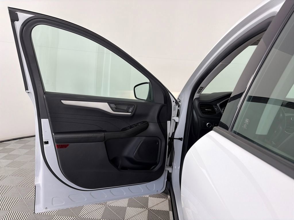 Certified 2022 Ford Escape S image 10