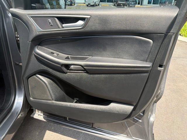 Certified 2024 Ford Edge SE w/ Black Appearance Package AWD/4WD image 19