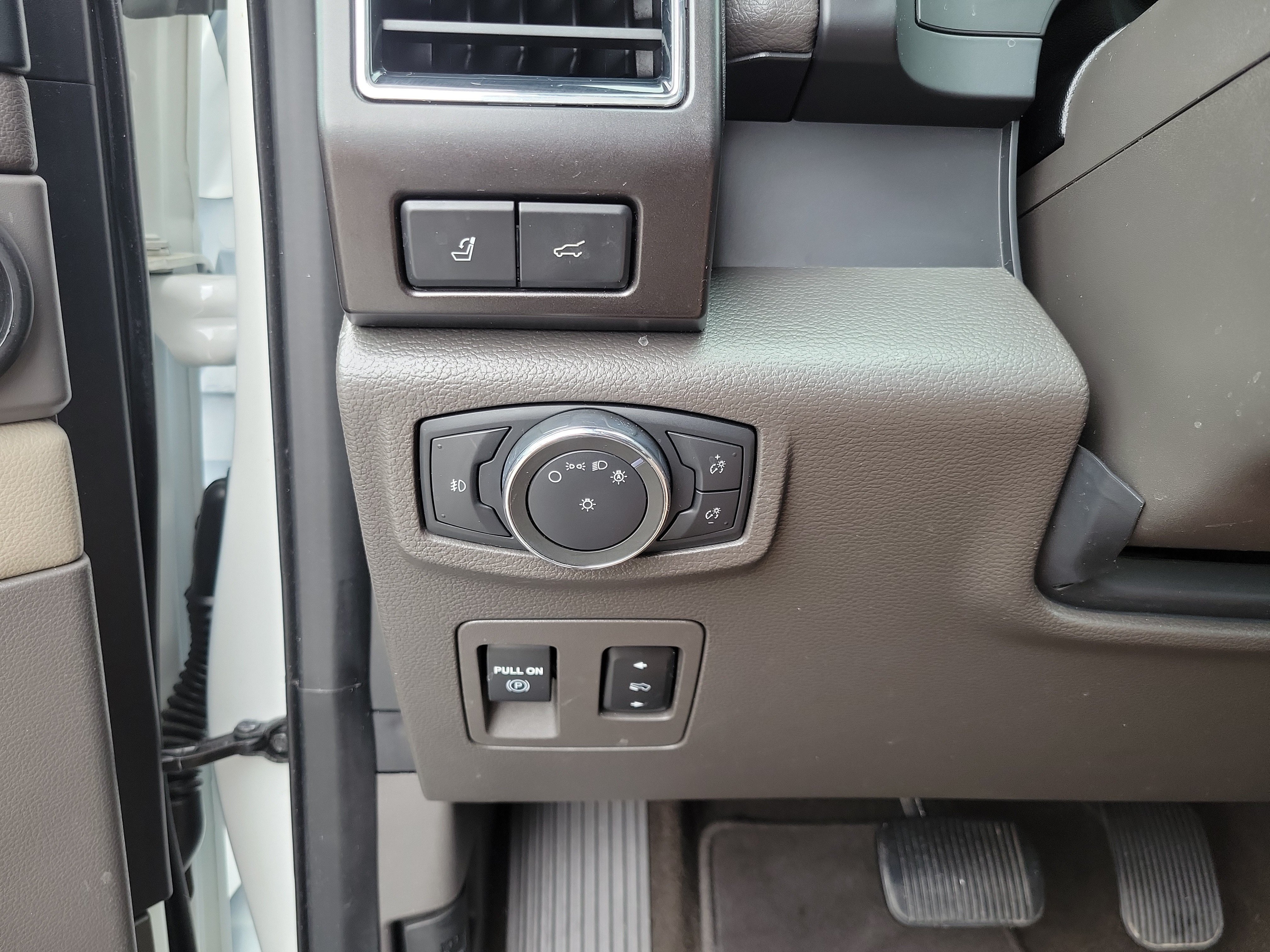 Certified 2021 Ford Expedition Max Limited RWD image 19